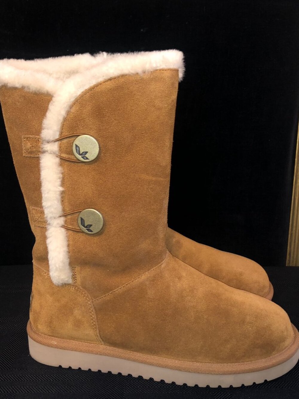 Koolaburra by Ugg Kinslei Tall Chestnut Suede Boots Size 7